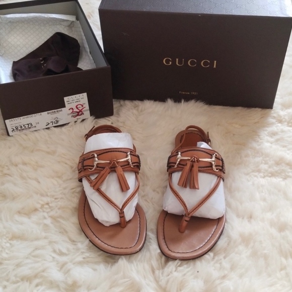 Gucci Shoes - Gucci Emily Horsebit Tassel Flat Sandal SZ 8